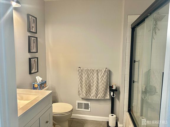 3rd image of 41 Brighton Way
