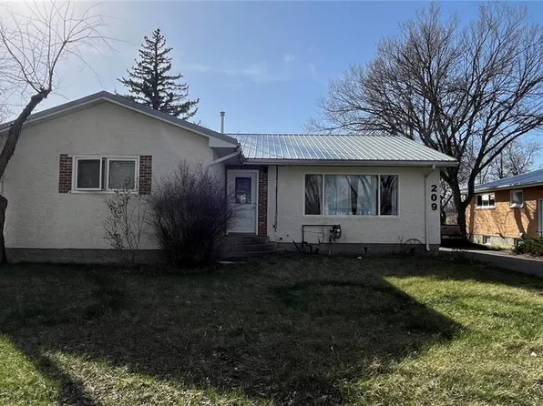 209 Hood STREET, Maple Creek, SK S0N 1N0
