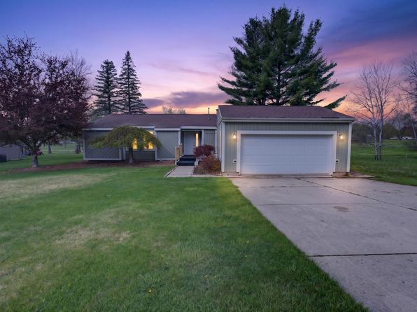 1727 Linksview Way