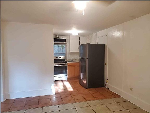 4th image of 519 Wildwood Way APT B