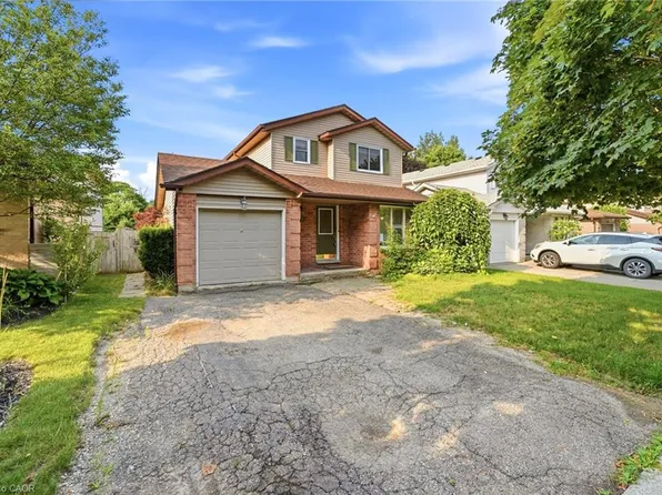 155 Foxhunt Rd, Waterloo, ON N2K 2R8