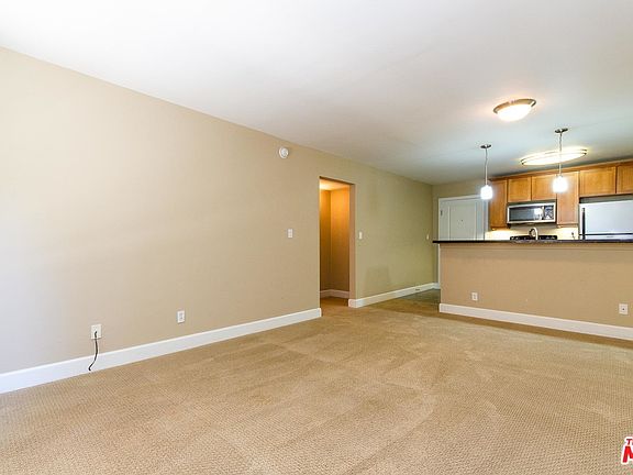 5th image of 10982 Roebling Ave APT 561