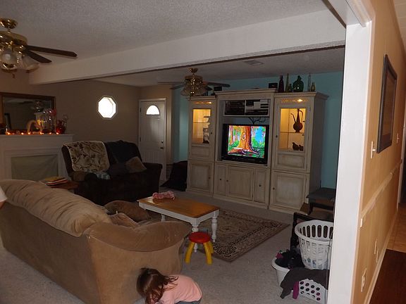 4th image of 2700 Mary Ann Dr