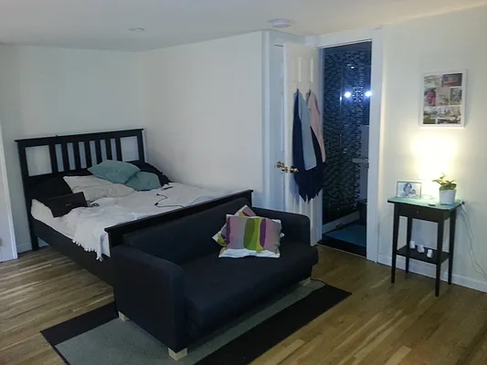 Rented by Realty Collective | media 22