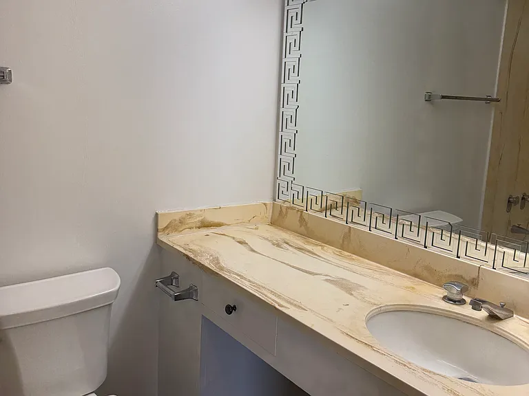 1112 Kinau St #804 — Photo 7