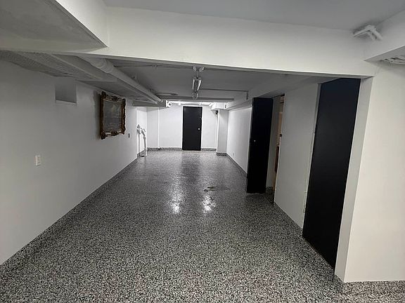4th image of 289 Stanhope St #1B