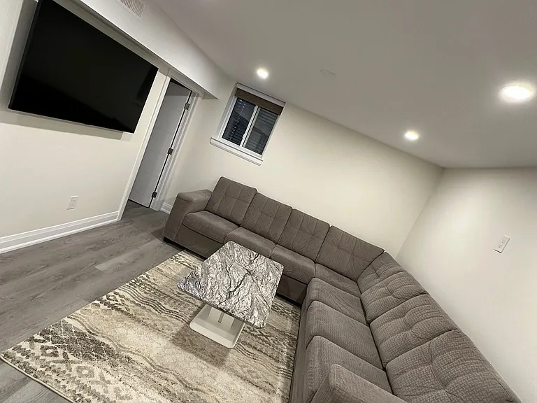 2389 Morrison Ave — Photo 13