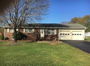 235 Blalock Rd, Boiling Springs, SC 29316