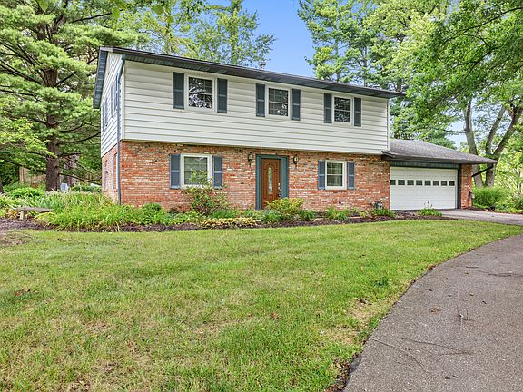 2nd image of 7980 Charlecot Dr