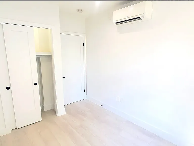 54 Martense St #3B — Photo 7