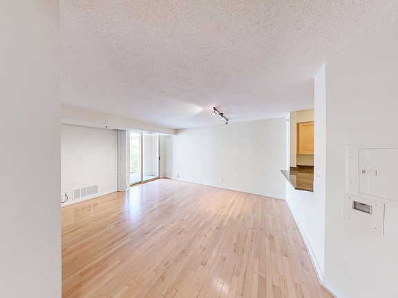 5th image of 7500 Woodmont Ave #S611