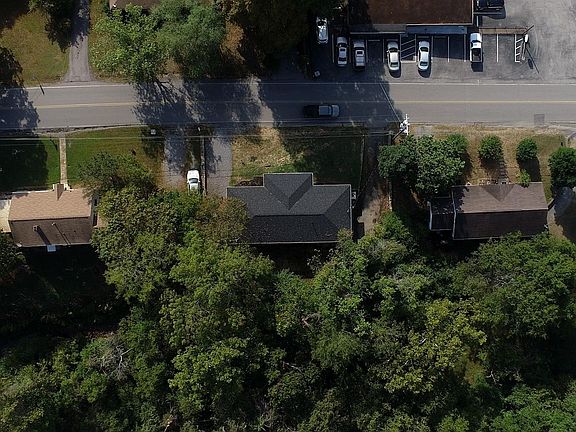 3rd image of 105 Stratton Blvd