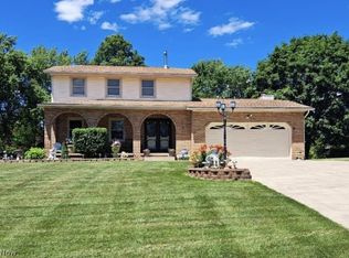 3837 Apache St NW, Uniontown, OH 44685