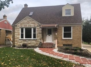 2523 S 6th Ave, North Riverside, IL 60546