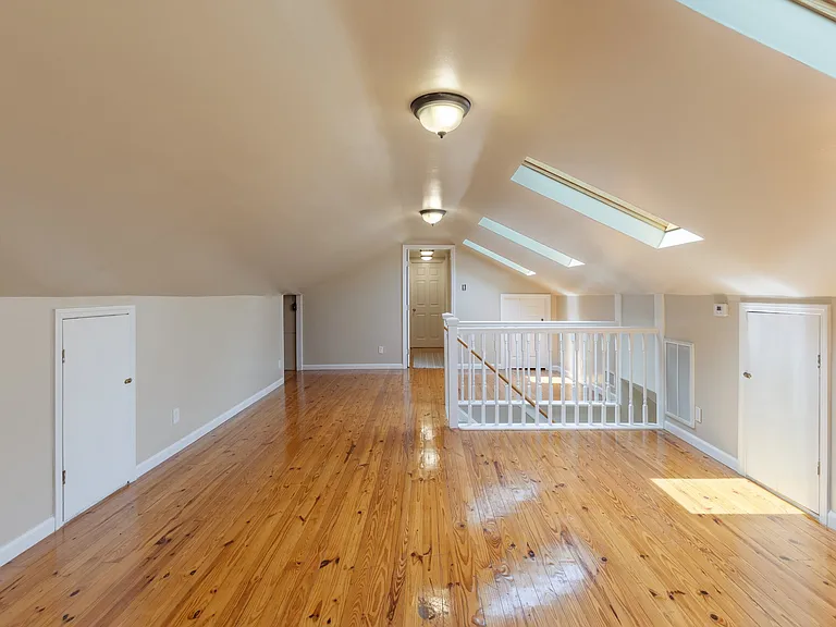 3228 Lakeshore Dr — Photo 22