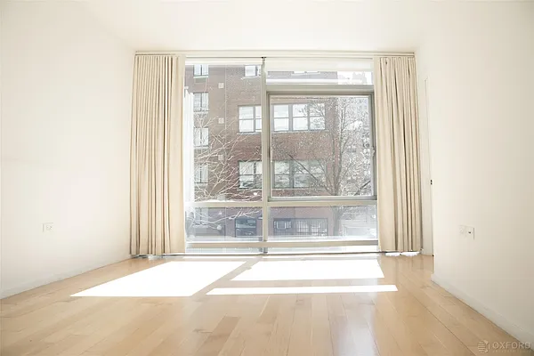 Rented by Oxford Property Group | media 27