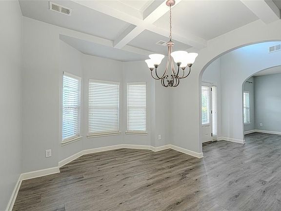 5th image of 921 Prather Ct