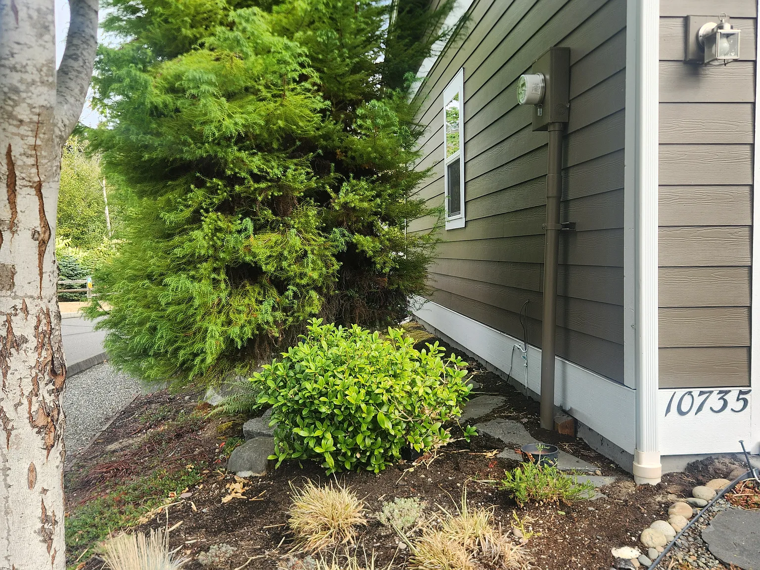3 bed, 2.5 bath, 1756 sqft, $2,500 — Photo 4