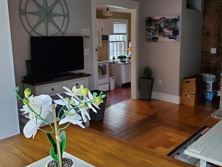 35 Pelham St #1 — Photo 8