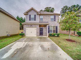5864 Grande River Rd, College Park, GA 30349