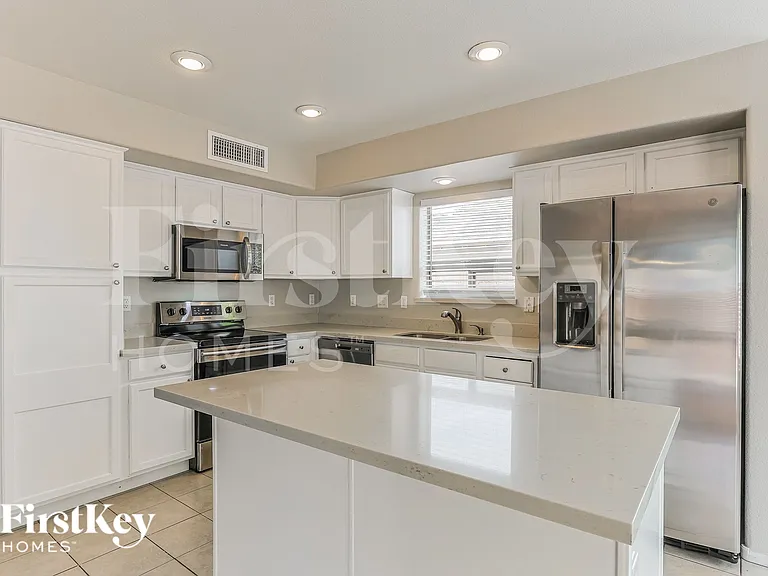 34841 N Karan Swiss Cir — Photo 6