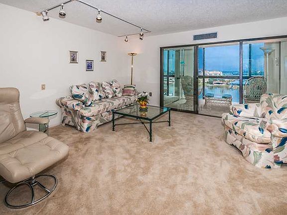 3rd image of 800 S Gulfview Blvd APT 803