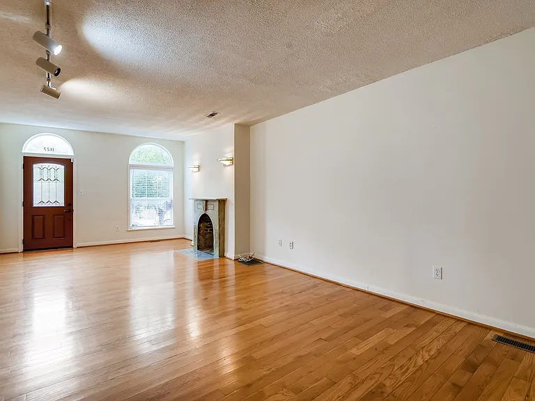 1127 S Hanover St — Photo 6