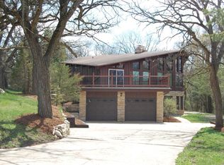 W341S4995 McCoy Pkwy, Dousman, WI 53118