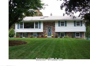 71 Hourigan Dr, Meriden, CT 06451
