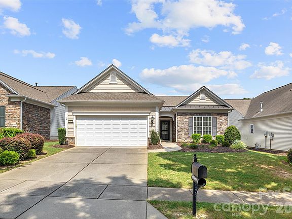 3rd image of 43026 Mimosa Ct