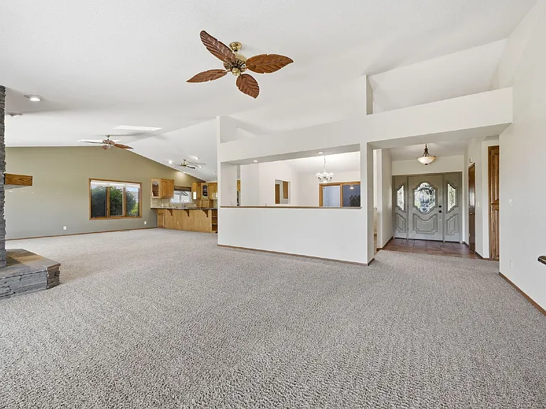 1484 Saint Andrews Dr — Photo 8