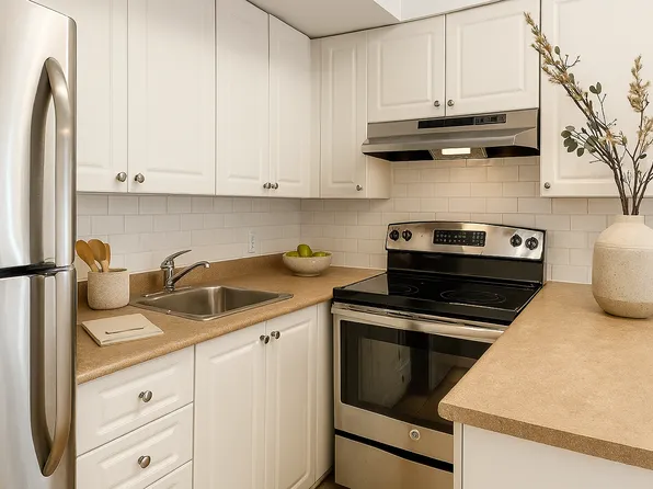 1230 Emperor Ave #Xxx2, Ottawa, ON K1Z 8C5