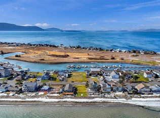 42 Saltspring Dr, Ferndale, WA 98248
