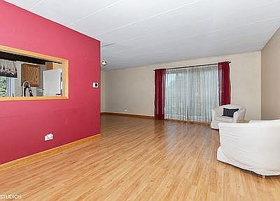 3rd image of 10221 S Central Ave #2C