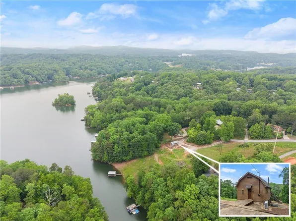 2109 Pine Tree Cir, Gainesville, GA 30501