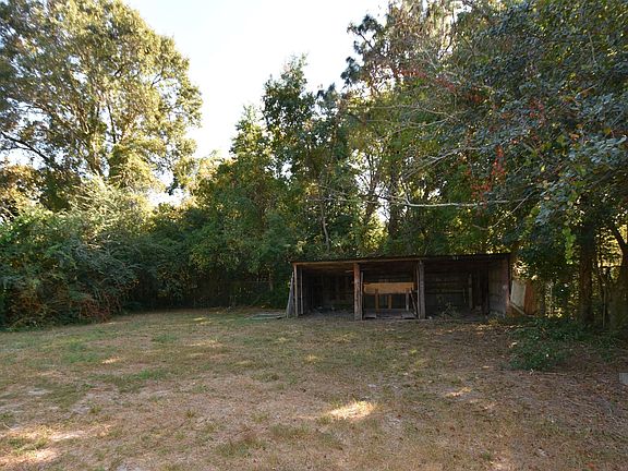4th image of 305 Dates Ave NW