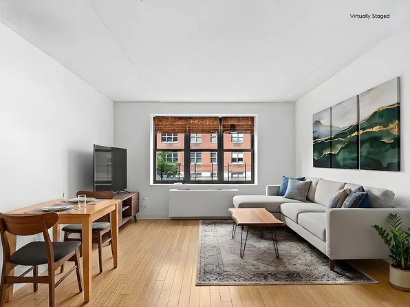 516 W 47th St APT S3e, New York, NY 10036