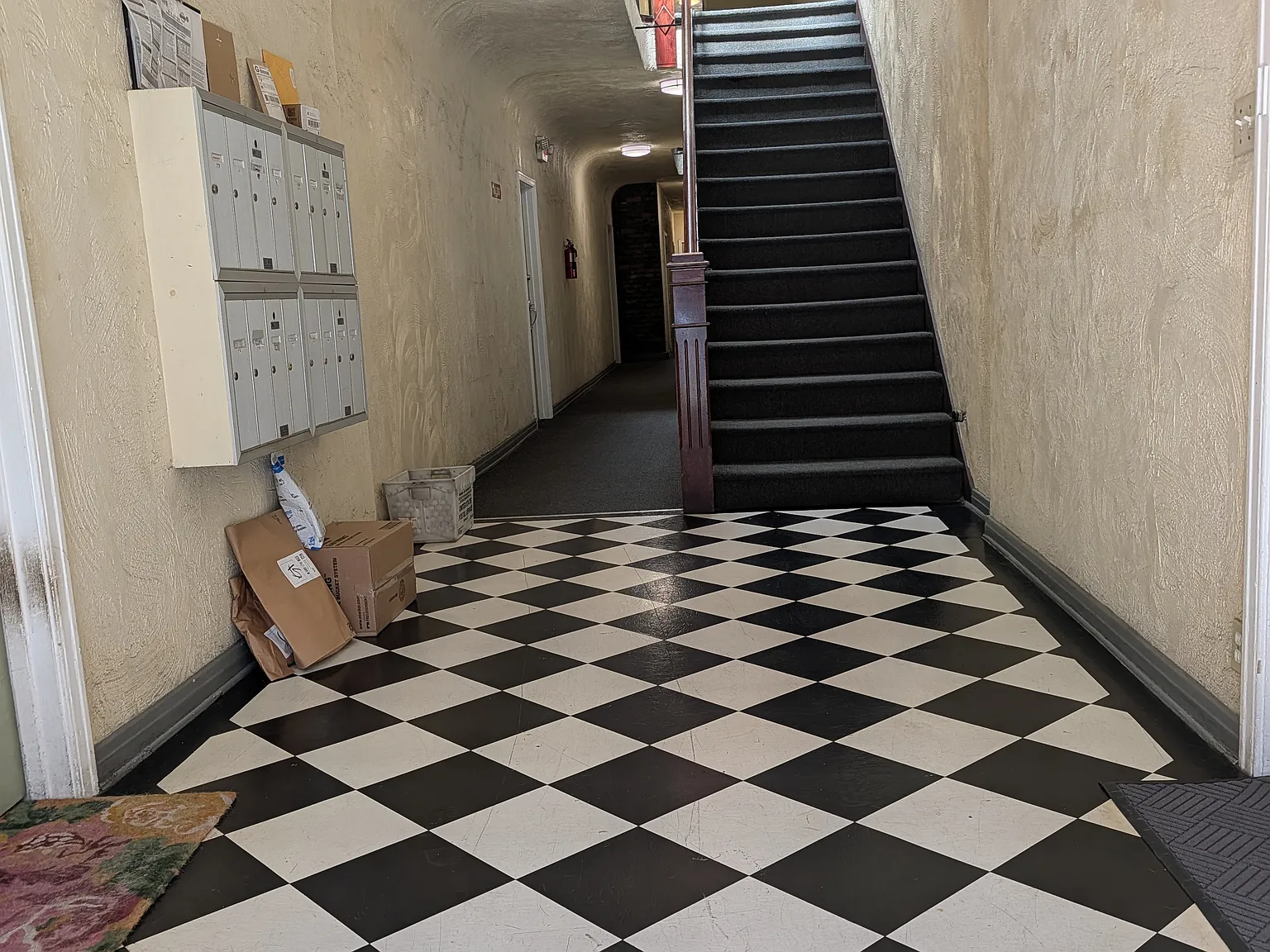 Studio, 500 sqft, $1,725 — Photo 2