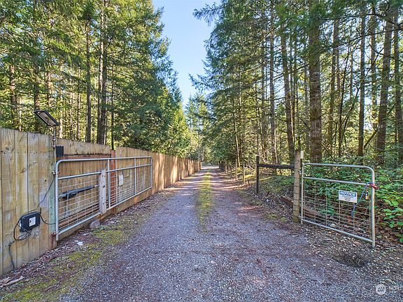 Electric Gated Entrance>