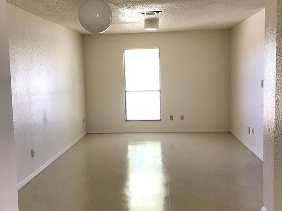 4th image of 2231 Saint Francis Ct