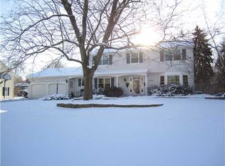 11 Fletcher Rd, Pittsford, NY 14534