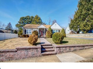 1407 E Willow Run Dr, Wilmington, DE 19805