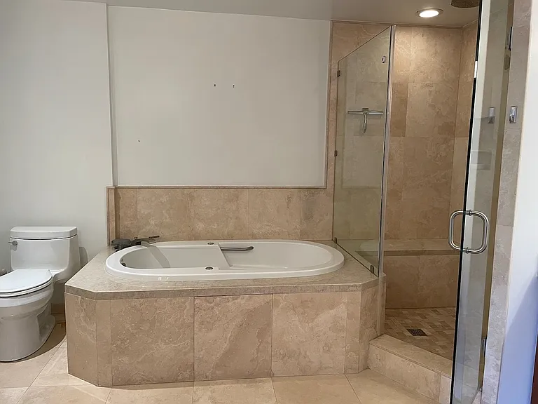 1509 Greenfield Ave #108 — Photo 34