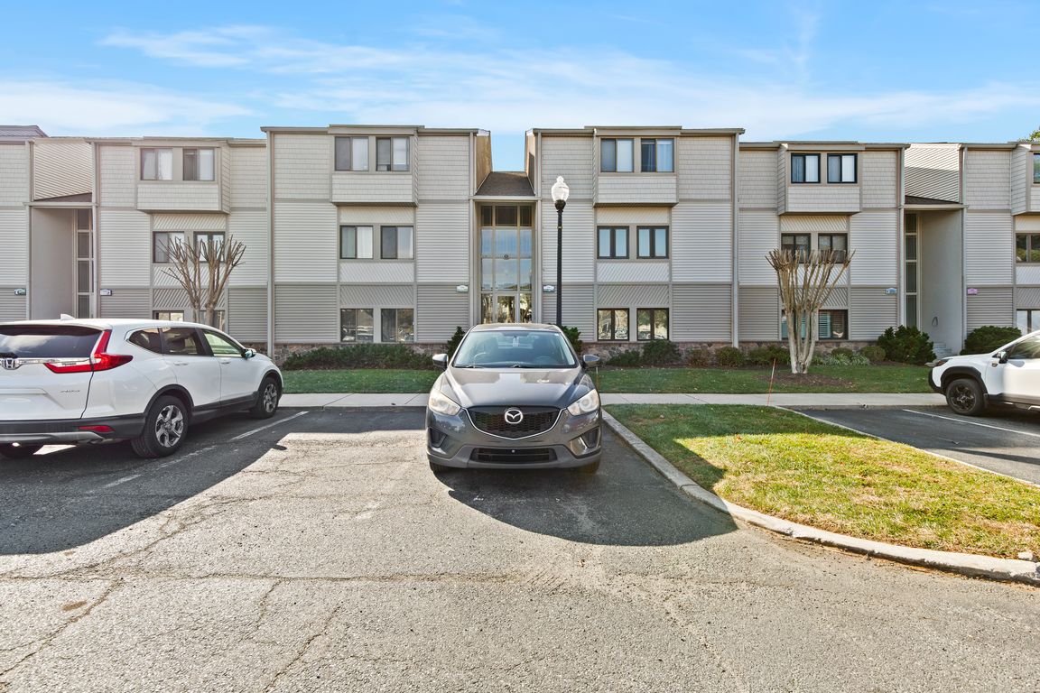 next background image