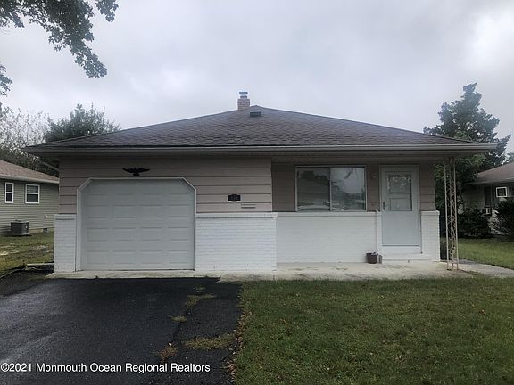 2nd image of 493 Jamaica Blvd