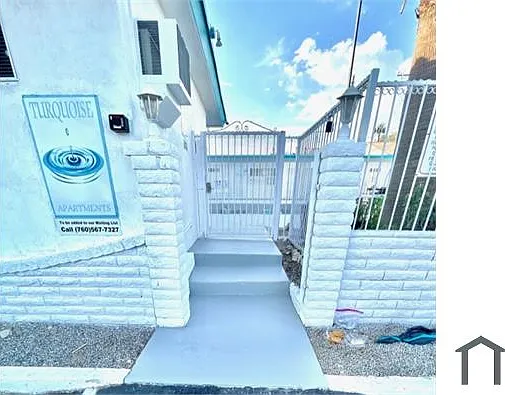 11330 Palm Dr #8 — Photo 5