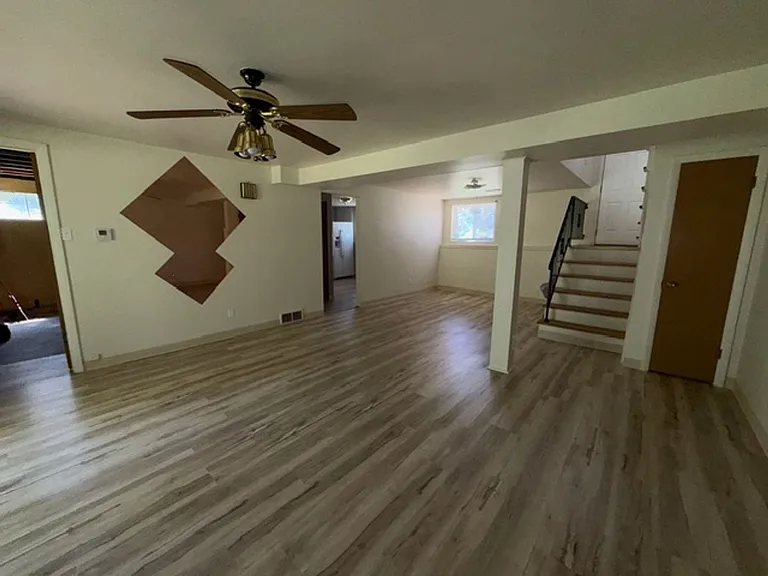 153 Willis Ave — Photo 14