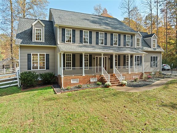 3rd image of 16176 Point Beverly Ct