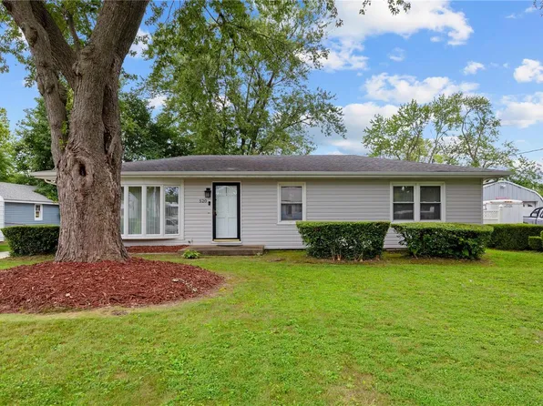 520 Pembroke Dr, Belleville, IL 62223