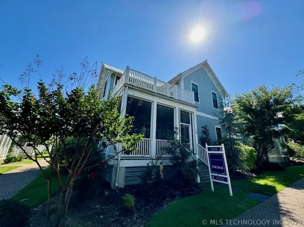 39 Center Ln S, Eufaula, OK 74432